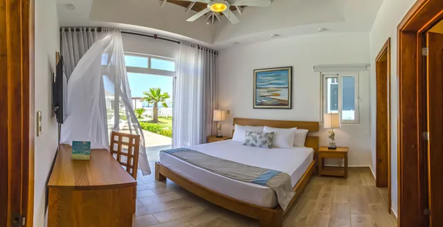 فيلا ديلوكس بسريرين كينج وسريرين كوين بـ3 غرف نوم، Ocean Village Deluxe Resort and Spa 4/10