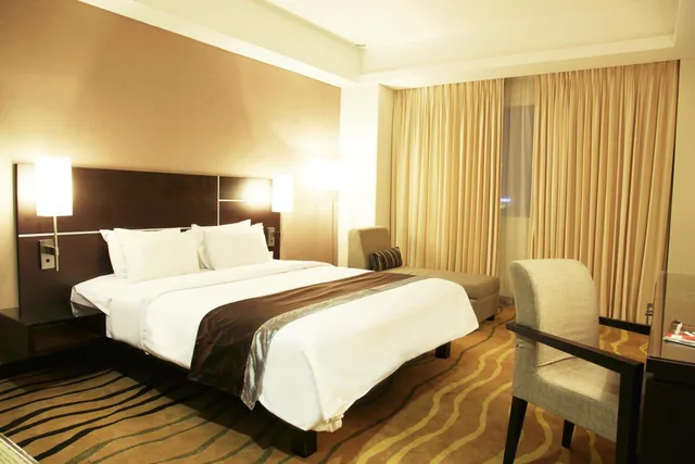 Superior, King Bed, Executive Level، Java Paragon Hotel And Residences 2/7