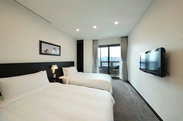 بنتهاوس بسرير كينج وسرير كوين وسريرين منفصلين بإطلالة على المدينة بمطبخ، Orakai Insadong Suites 2/4