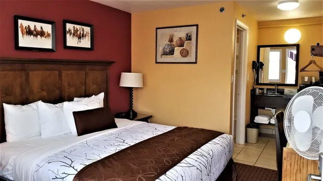 غرفة قياسية بسرير كينج، Royal Victorian 4/5