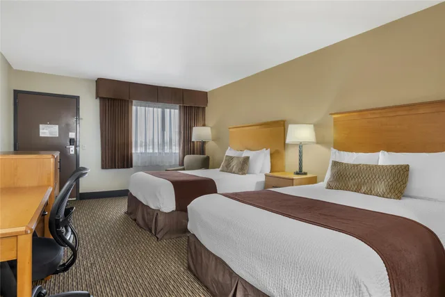غرفة بسريرين كوين، Best Western Winchester Hotel 1/8
