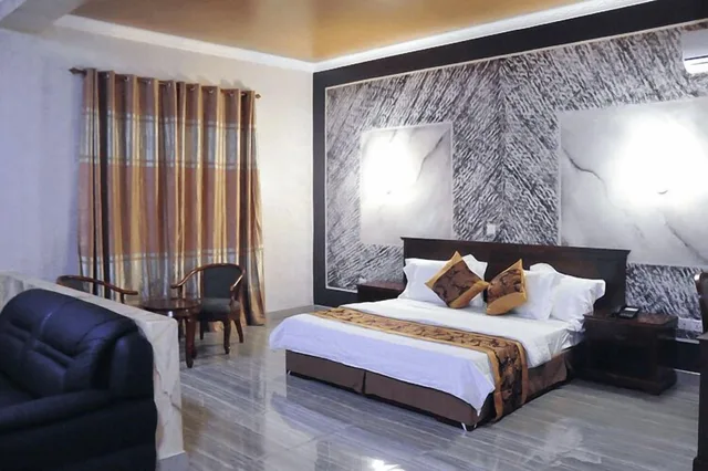 غرفة ديلوكس بسرير كوين، Tomreik Hotel 2/7