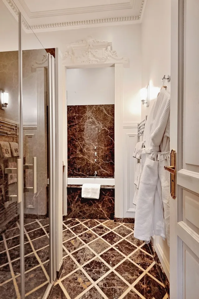 جناح بريستيج بسرير كينج، Victor Louis Villa 5/5