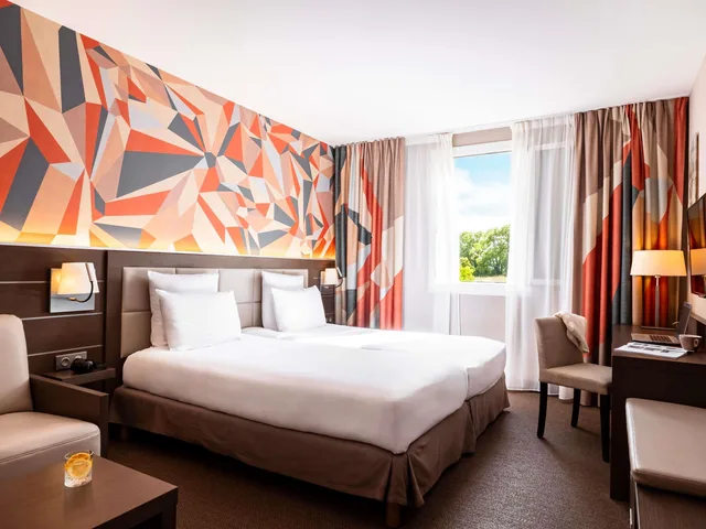غرفة سوبيريور بسريرين منفصلين، Hotel Mercure Omaha Beach 2/5