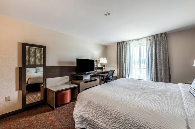 غرفة بسرير كينج لذوي الإعاقة، Fairfield Inn Suites By Marriott St Joseph Stevensville 1/9