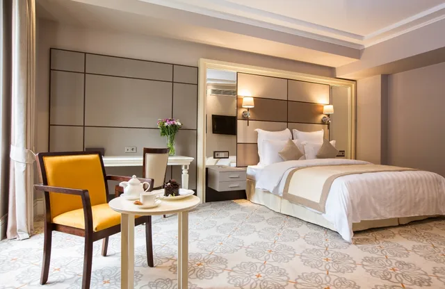 Executive, New Building، Ambassadori Hotel Tbilisi 1/4