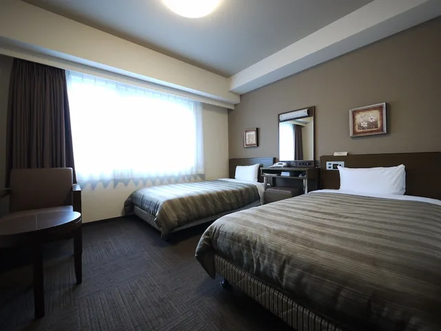 غرفة بسريرين منفصلين، Hotel Route-Inn Satsuma Sendai 2/4