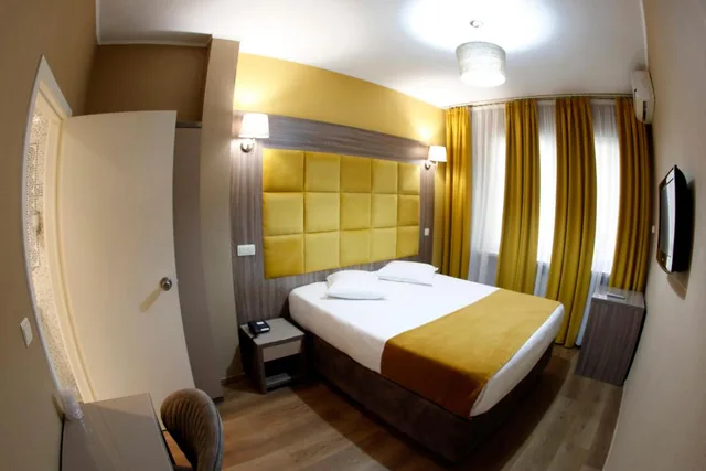 Economy, King Bed, Hotel Midi-Zuid 5/7
