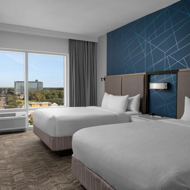 جناح بسريرين كوين مع سرير سحّاب إضافي مع أريكة، SpringHill Suites by Marriott Myrtle Beach Oceanfront 1/2