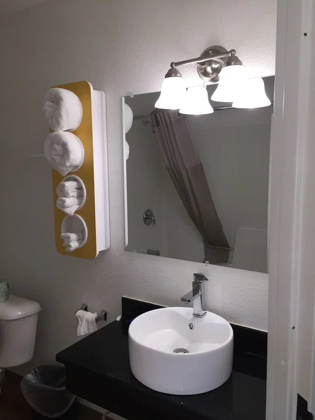 غرفة ديلوكس بسرير كوين، Motel6 Prairie Du Chien, WI 9/10