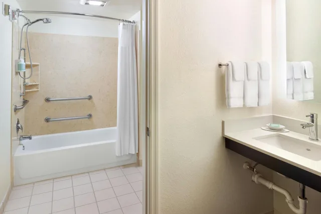 جناح بسرير كوين بغرفة نوم واحدة، Residence Inn Alexandria Old Town Duke Street 3/6