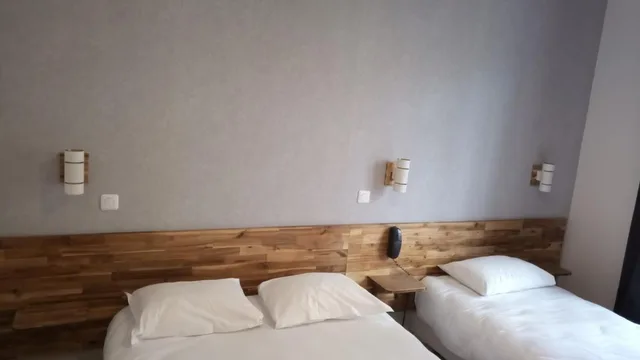 غرفة بسريرين منفصلين، HOTEL DE LA PERDRIX ROUGE 4/8