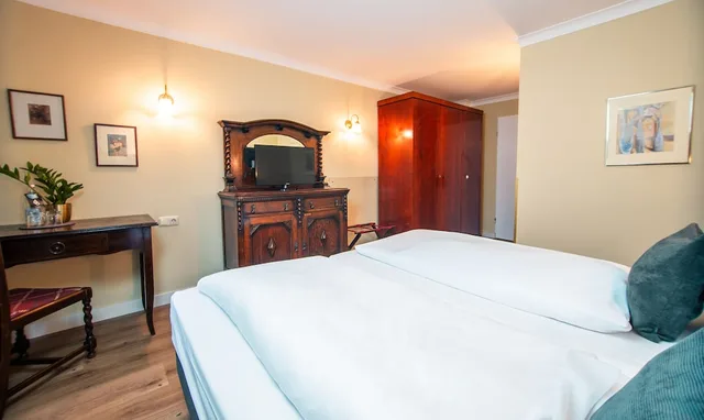 غرفة كومفورت بسرير كينج بإطلالة على الفناء، Acanthushotel Munich 8/10