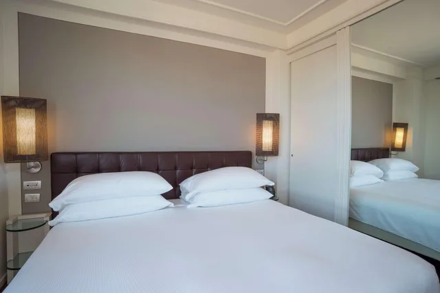 غرفة قياسية مزدوجة، DoubleTree by Hilton Florence Metropole 1/3