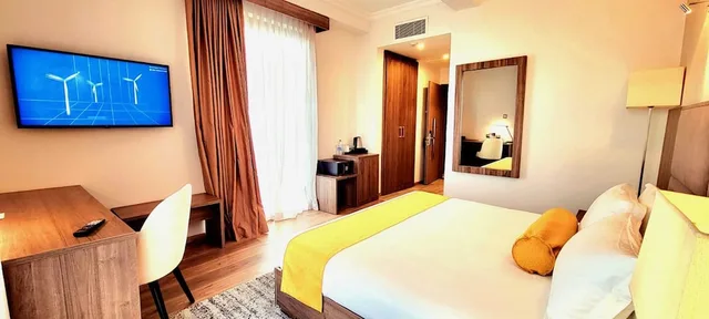 غرفة ديلوكس بسرير كينج، TH BonRoyal Hotel 2/7