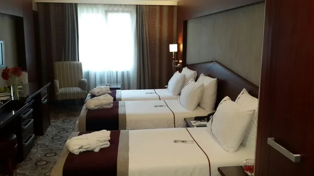 غرفة ديلوكس ثلاثية بسرير فردي، Taksim Gonen 2/3