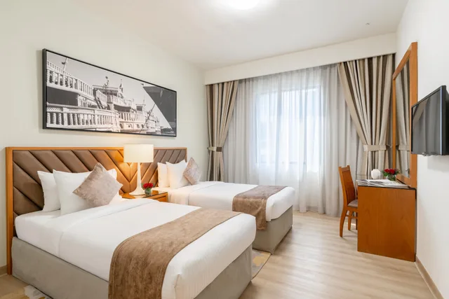 Three Bedroom Grand Premier (3 Bhk-Gp)، Golden Sands Hotel Apartments 3-5-10 1/3