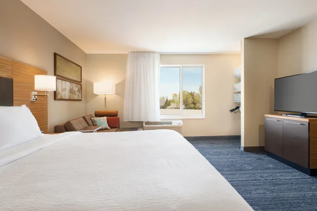 استوديو بسريرين كوين بإطلالة على الفناء لذوي الإعاقة، TownePlace Suites by Marriott Logan 1/3