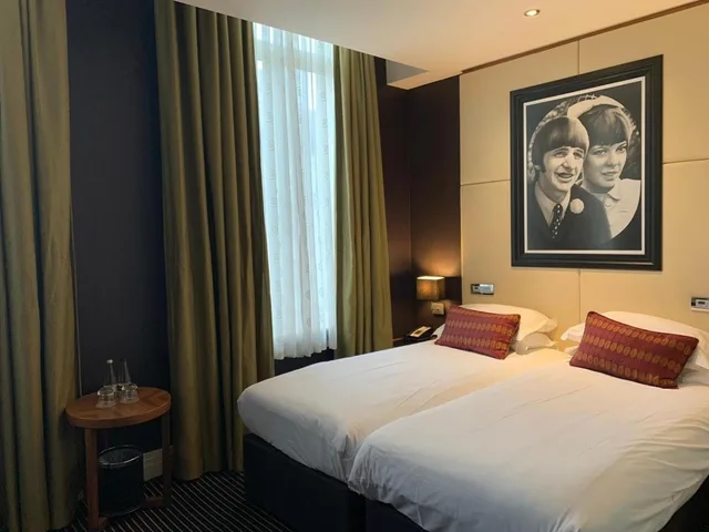 غرفة كلاسيكية بسرير فردي، HARD DAYS NIGHT HOTEL 1/5