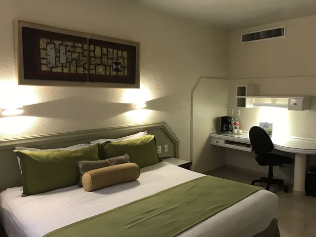 جناح تنفيذي بسرير كينج، Olas Altas Inn Hotel And Spa 5/7