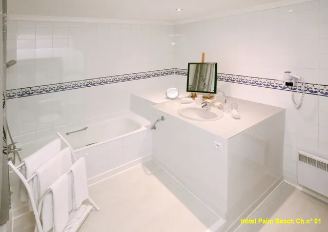 غرفة بريميوم بسرير مزدوج بشرفة، Hotel Palm Beach 5/6