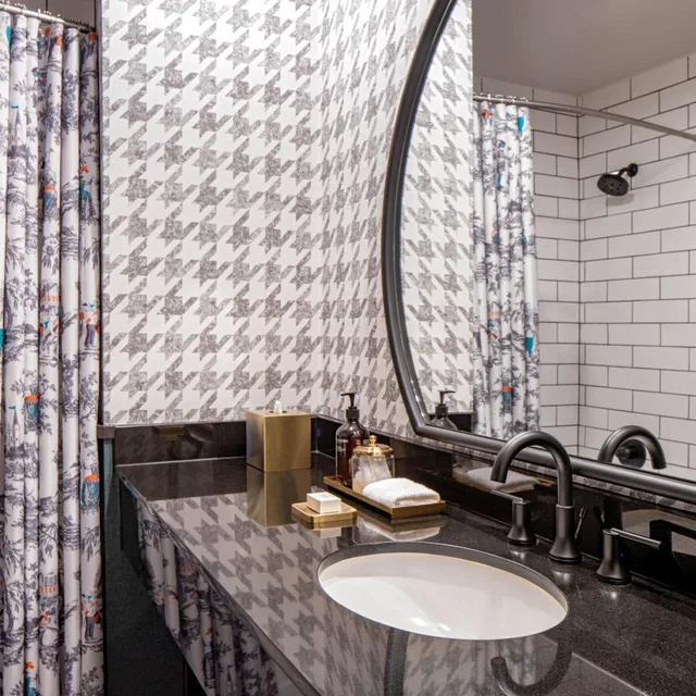 غرفة داخلية بسرير كوين، Pelham Hotel New Orleans 5/5