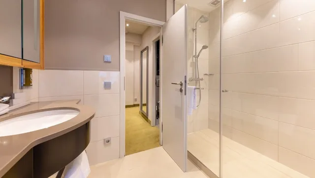 Junior Suite, Double Bed, Hotel Jagdschloss Kranichstein 1/1