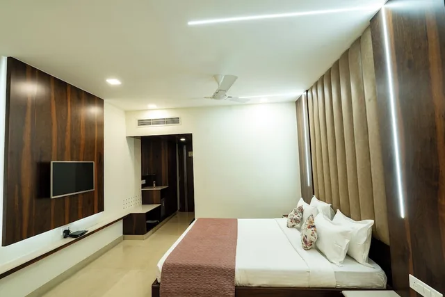 Senior, Suite, King Bed، Hotel Celebration 3/7