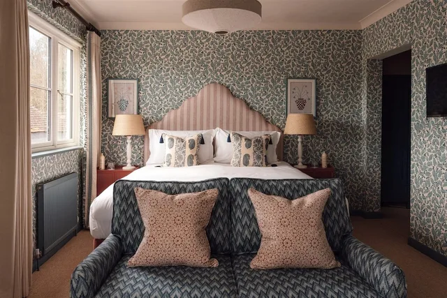 Cottage, Suite, King Bed، Deans Place 1/2