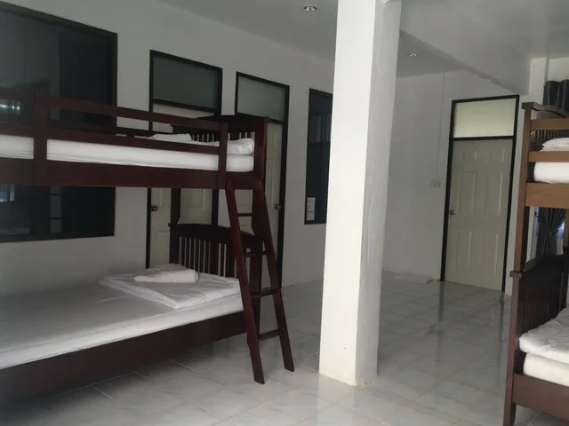 Mixed Dorm, Lay Trang Resort 4/4