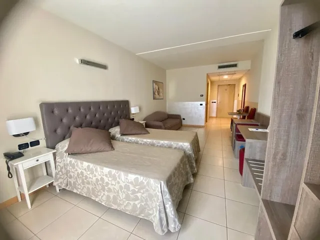 غرفة سوبيريور بسريرين منفصلين بشرفة، Hotel Lovere Resort And Spa 3/4