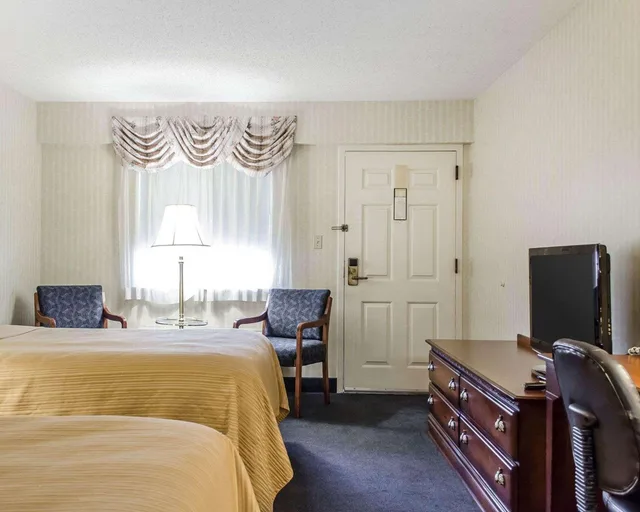 Upgrade, 2 Queen Beds، Quality Inn Gettysburg Motor 3/4