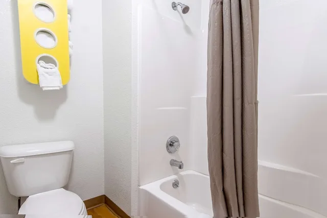 غرفة ديلوكس بسريرين مزدوجين للمدخنين، Motel6 Bakersfield, CA - Central 4/5