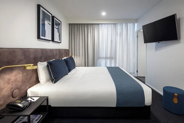 1 Bedroom, King Bed, Accessible, Quest Maribyrnong 1/3