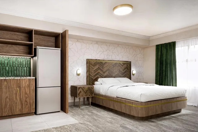 Efficiency, Suite, King Bed، Velora Hinton, an Ascend Hotel Collection 2/2