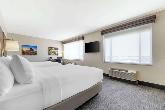غرفة قياسية بسريرين كوين، Comfort Inn Portales 1/2