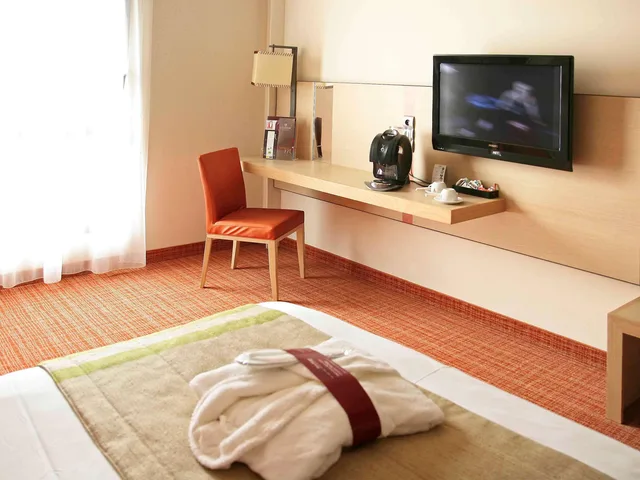 غرفة بسرير مزدوج، MERCURE AMIENS CATHEDRALE 5/8