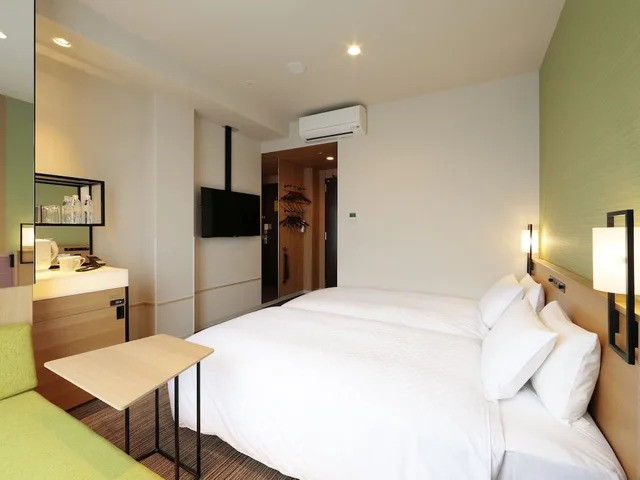 غرفة بسريرين منفصلين، Candeo Hotels Osaka Kishibe 2/3
