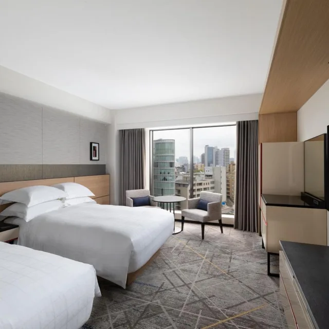 غرفة ديلوكس بسريرين منفصلين بإطلالة على المدينة، Sheraton Miyako Hotel Tokyo 1/5