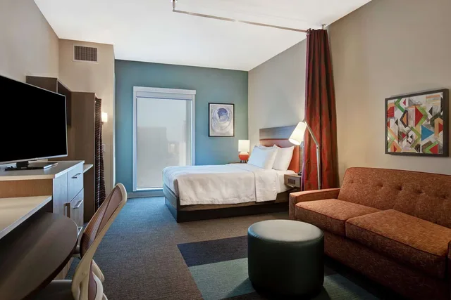 جناح استوديو بسرير كوين لذوي الإعاقة، Home2 Suites By Hilton Charlotte Uptown Nc 1/3