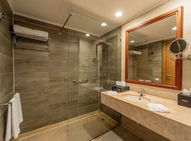 Club, Twin Beds, Lateral Side Sea View، SRNTY Sea Reef 5/5