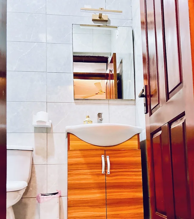 غرفة قياسية بسرير كوين بإطلالة على البحر في الطابق الأرضي، Coconut Pointe Beach Resort 7/8