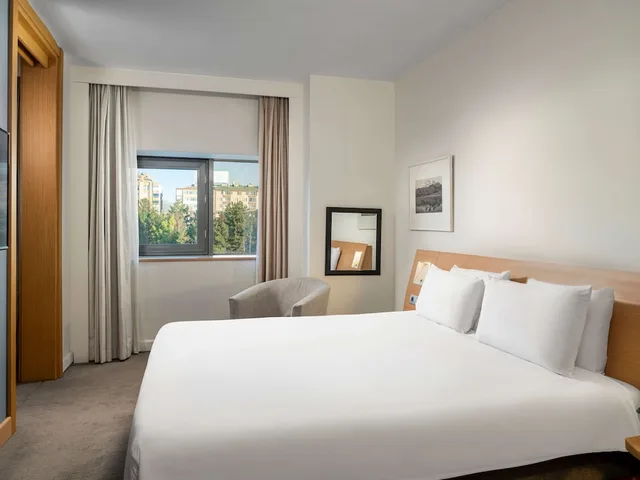 غرفة سوبيريور بسرير كوين مع أريكة، Novotel Kayseri 2/5