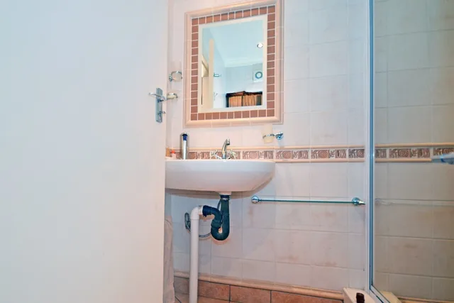 جناح بسرير كينج، Cherry Tree Cottage Linden Bed And Breakfast 3/3