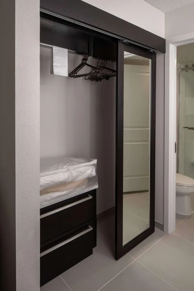 جناح استوديو بسرير كوين، Sonesta Es Suites Fairfax Fair Lakes 10/10