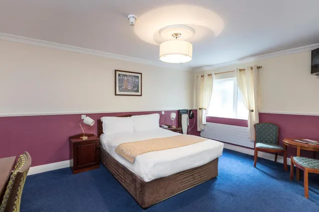 غرفة بسرير مزدوج، LANSDOWNE HOTEL 2/10