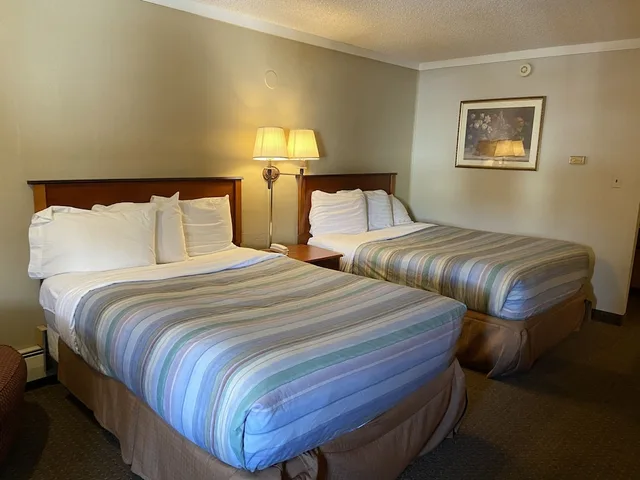 غرفة بسريرين مزدوجين، Snowshoe Motel 1/6