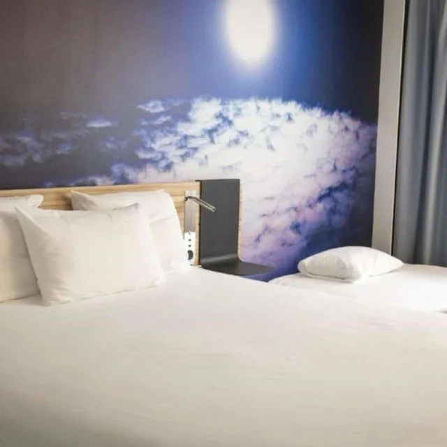 غرفة عائلية بسرير مزدوج وسرير فردي مع أريكة، Novotel Valence Sud 4/7
