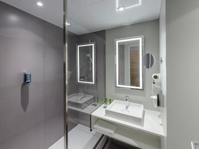غرفة قياسية مفردة بسرير مزدوج، Novotel Koeln City 2/2