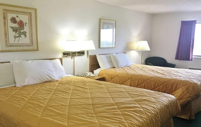 غرفة بسريرين كوين للمدخنين، Capital O Amerihost Inn and Suites Mexico Hwy 54 MO 1/7